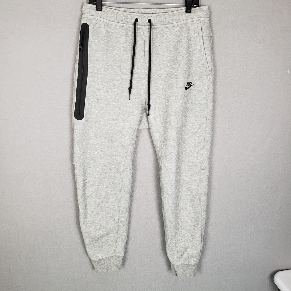 Nike Men's L Jogger‎ Sweatpants Light Gray Comfy Athleisure Loungewear Size L